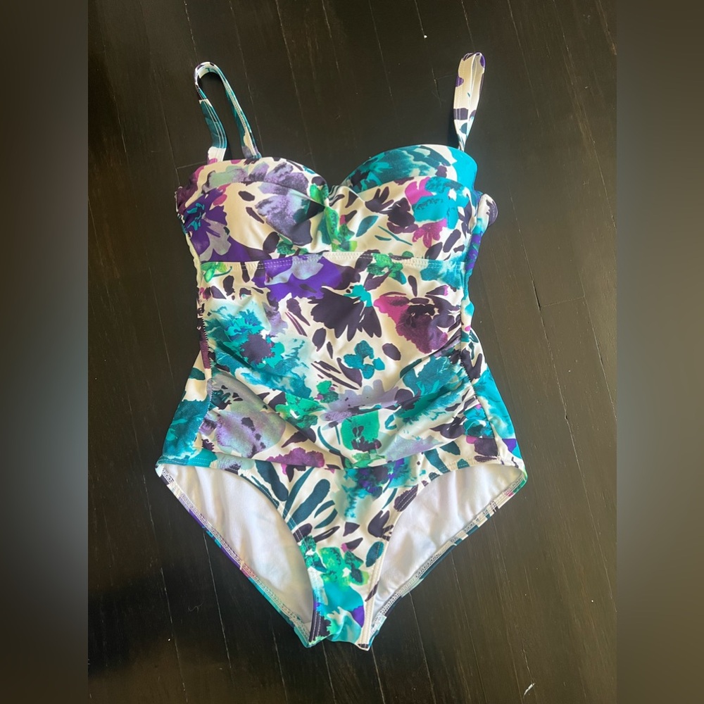 TOGS Floral One Piece Swimsuit SIZE 6